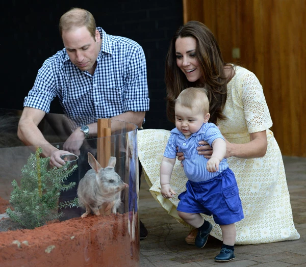Royal Easter: Η βασιλική οικογένεια στον ζωολογικό κήπο