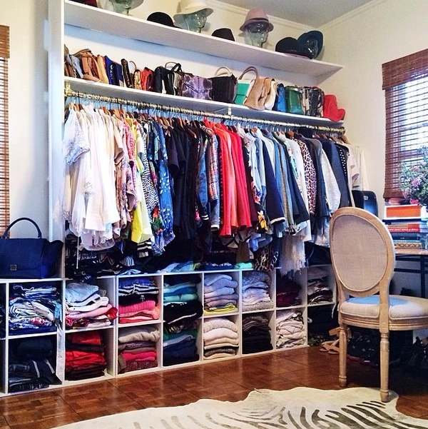 Έξυπνοι και εύκολοι τρόποι για να οργανώσεις την ντουλάπα σου