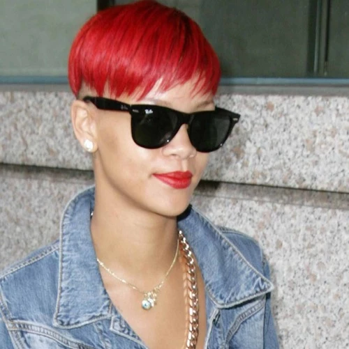 Θα μας λείψουν τα κόκκινα μαλλιά σου, Rihanna - εικόνα 2