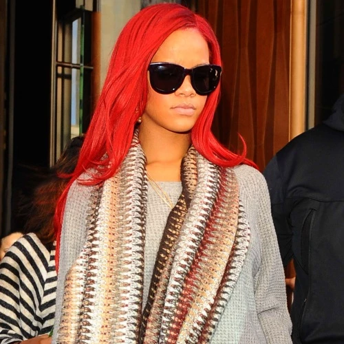 Θα μας λείψουν τα κόκκινα μαλλιά σου, Rihanna - εικόνα 6