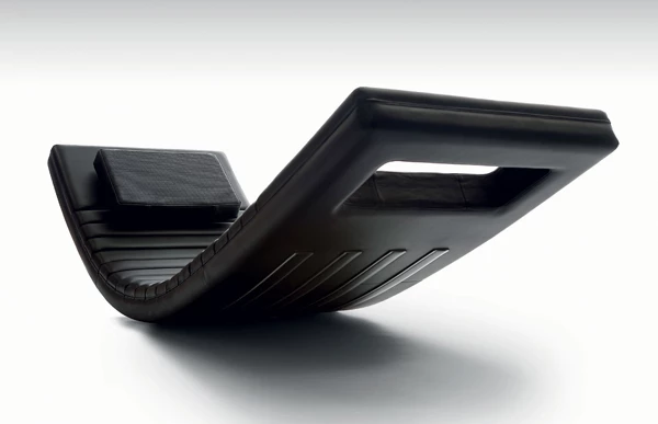 Μία... rocking lounger