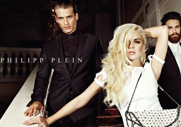 Η νέα καμπάνια του Phillip Plein με πρωταγωνίστρια την Lindsay Lohan - εικόνα 2