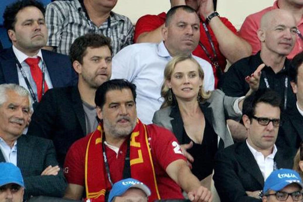 H Diane Kruger πανηγυρίζει την κατάκτηση του Euro από την Ισπανία! - εικόνα 4