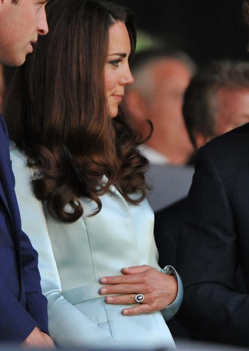 Η Βασιλική οικογένεια στην τελετή έναρξης των Ολυμπιακών Αγώνων του Λονδίνου - εικόνα 2