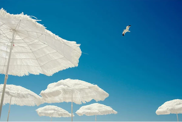 Beach Wedding: Πώς θα οργανώσεις τον πιο stylish καλοκαιρινό γάμο - εικόνα 13