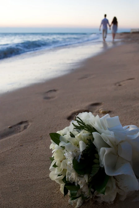 Beach Wedding: Πώς θα οργανώσεις τον πιο stylish καλοκαιρινό γάμο - εικόνα 15