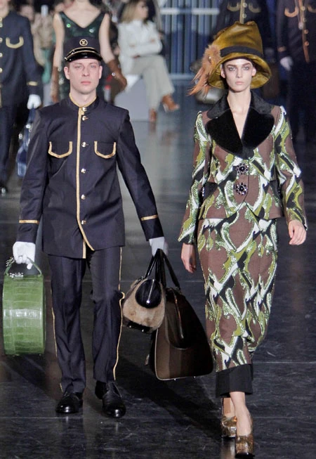 Paris Fashion Week: Στο show του Louis Vuitton