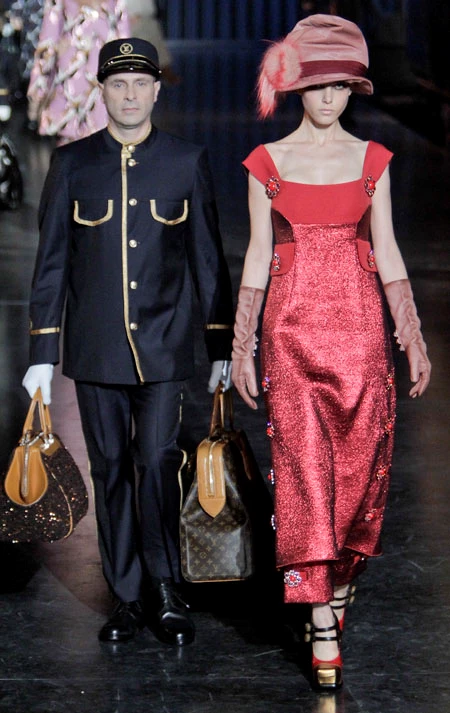 Paris Fashion Week: Στο show του Louis Vuitton - εικόνα 6