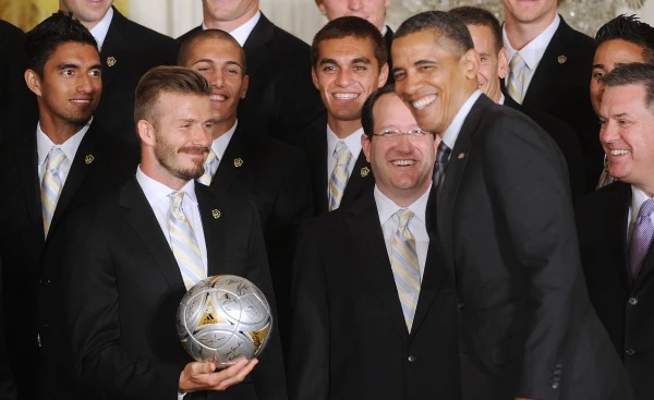 Τα αστεία του Obama προς τον David Beckham