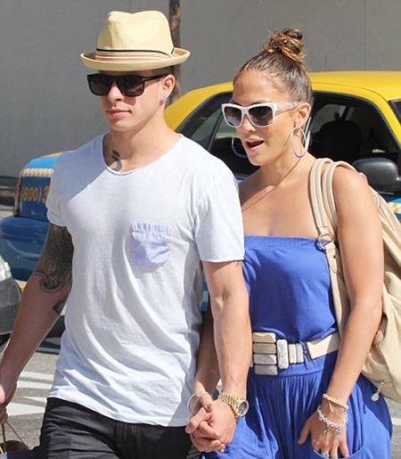 Jennifer Lopez: Χέρι χέρι με το boyfriend