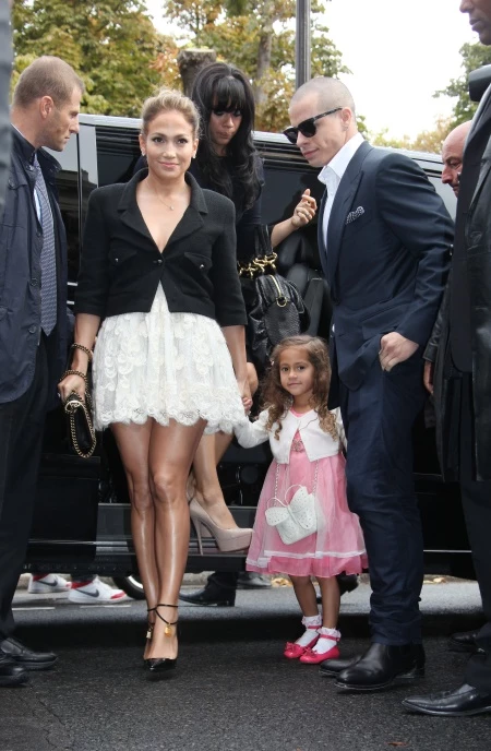 H Jennifer Lopez με την κόρη της στο show της Chanel!