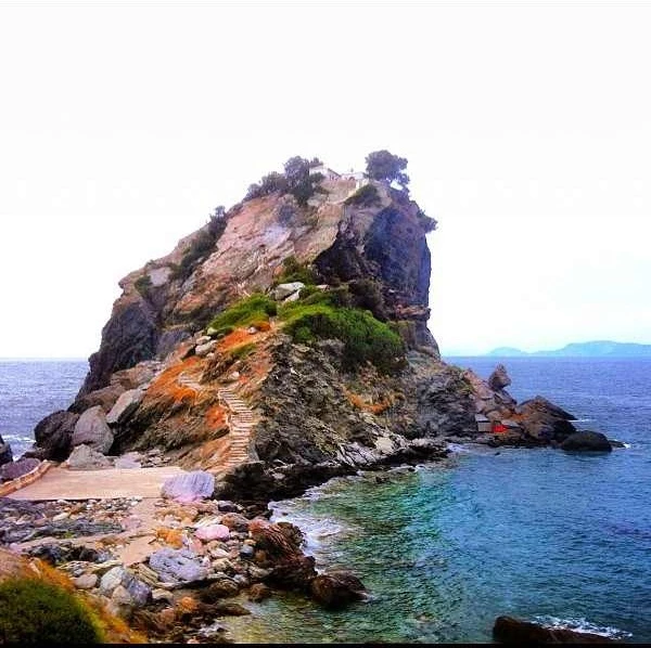 Vacation Report: Σε ποια νησιά είναι οι Έλληνες celebs; - εικόνα 4
