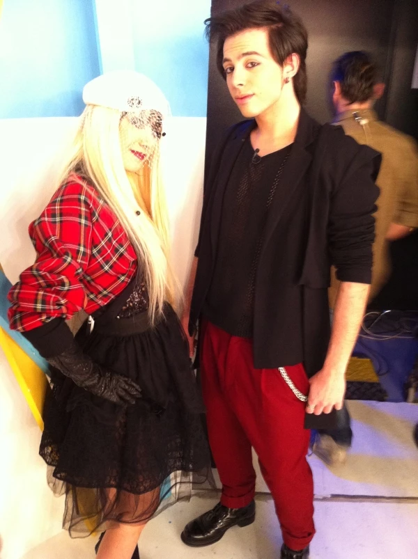Backstage με τους Velvet Fire στον Φώτη και στη Μαρία