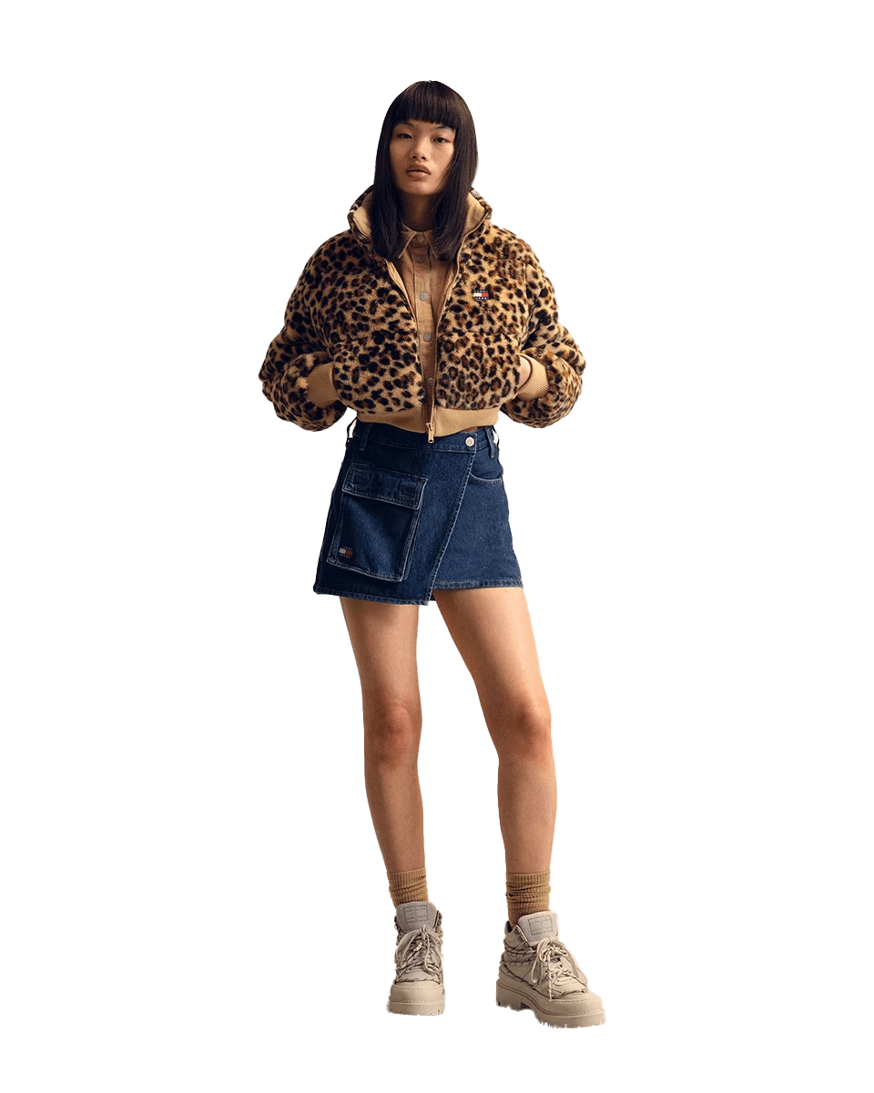 Tommy Hilfiger New classics collection banner croped